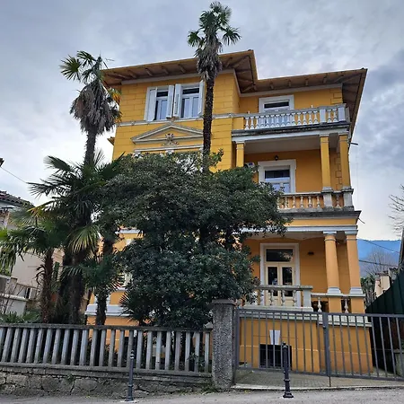 Barocco Apartment *