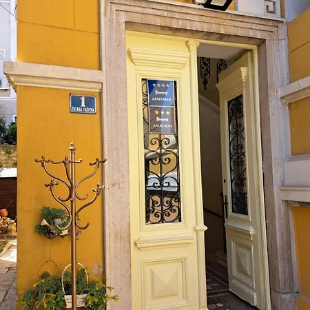 Apartment Barocco *